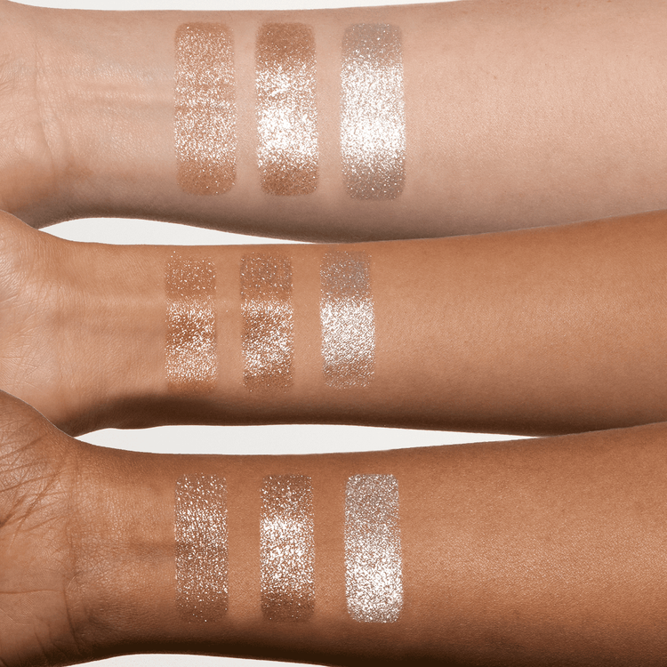 Glitterpuck Pressed Glitter for Eyes, Face + Body - Rubor en crema, con textura esponjosa