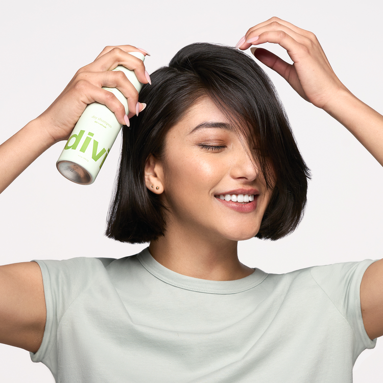Divi - Shampoo en Seco, absorción de grasa y volumen al instante