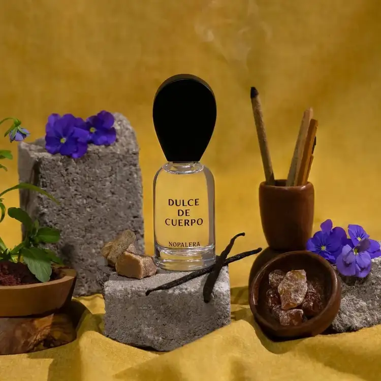 Dulce de Cuerpo - Eau de Parfum, aroma amaderado y dulce - 50 ml