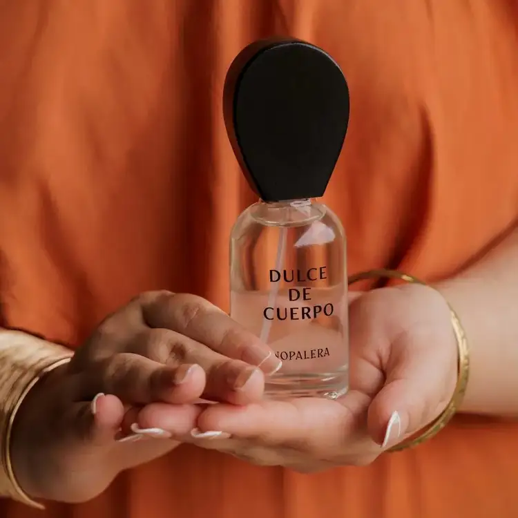 Dulce de Cuerpo - Eau de Parfum, aroma amaderado y dulce - 50 ml