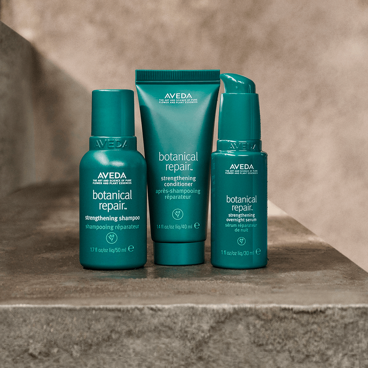 Botanical Repair Shampoo fortalece y repara el cabello dañado